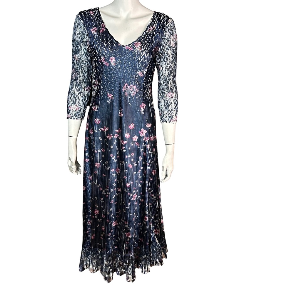 Komarov Florenza Maxi dress Large Feminine Floral Whimsical Pleated Lace